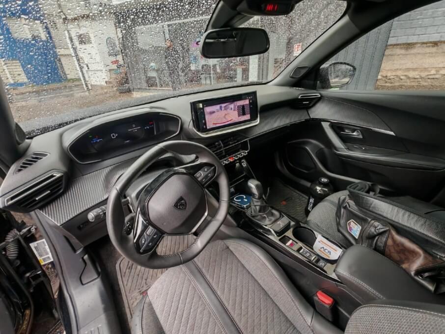 PEUGEOT 2008 2024 22.777 Kms.