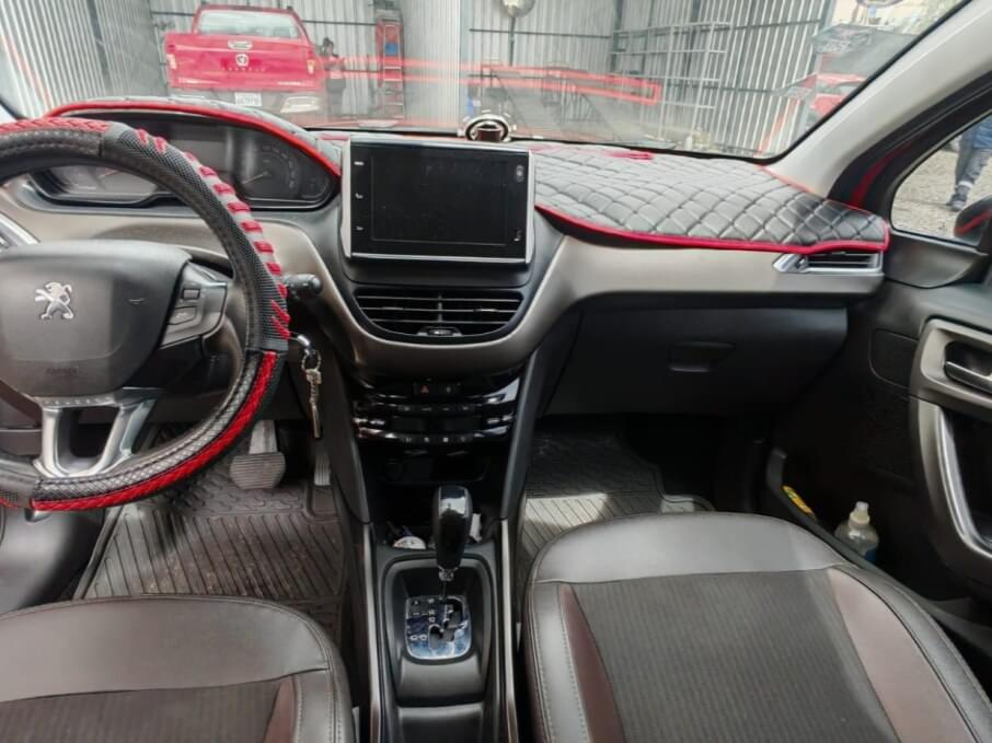 PEUGEOT 2008 2022 85.500 Kms.