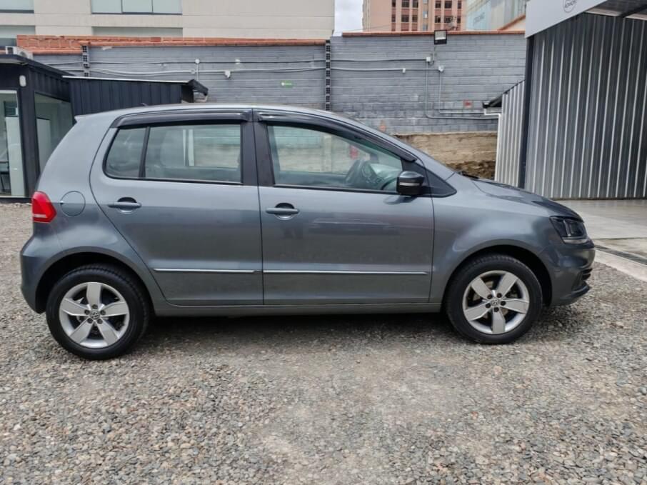 VOLKSWAGEN FOX 2018 32.300 Kms.