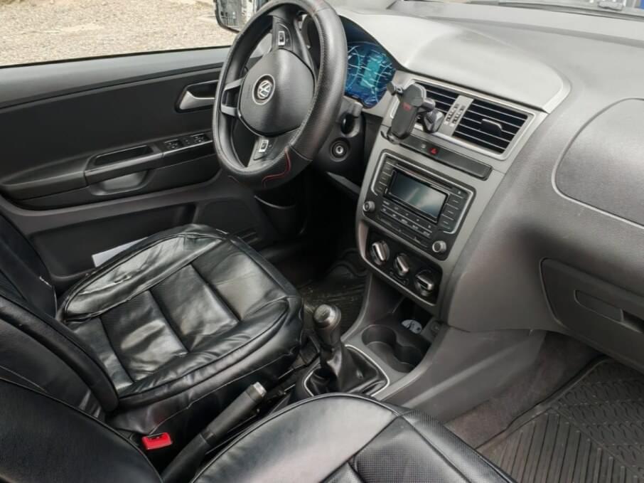 VOLKSWAGEN FOX 2018 32.300 Kms.