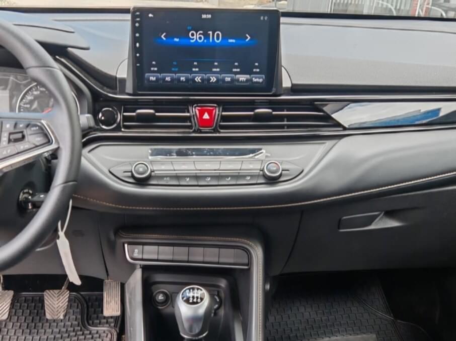 JAC JS4 2024 33.200 Kms.