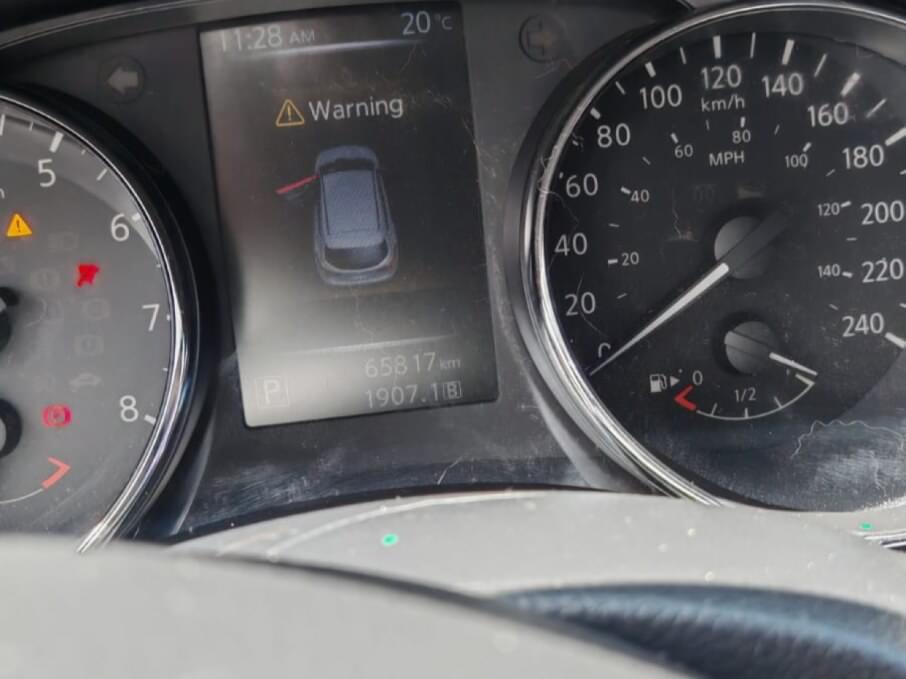 NISSAN QASHQAI 2027 65.800 Kms.