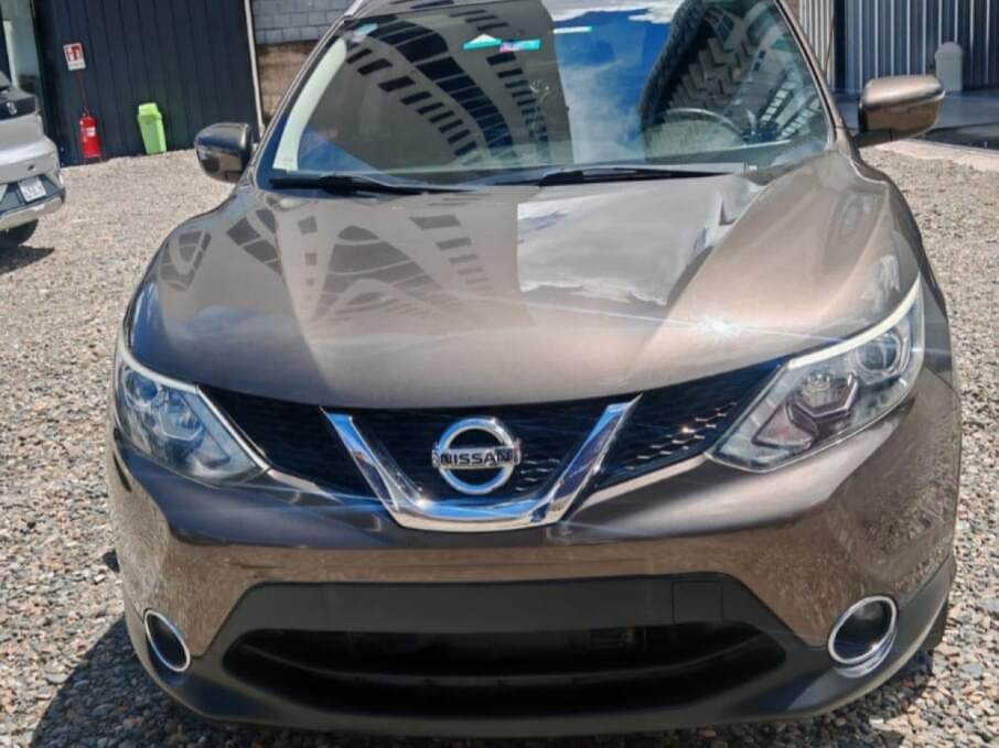 NISSAN QASHQAI 2027 65.800 Kms.