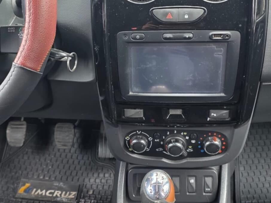 RENAULT DUSTER 2018 80.900 Kms.