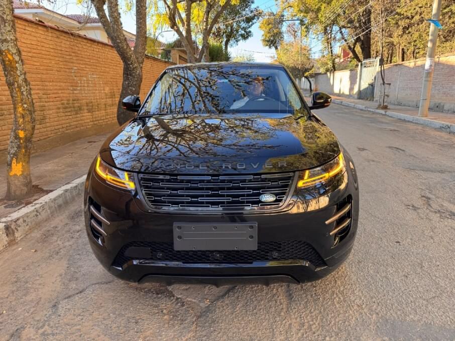 LAND ROVER RANG ROVER 2025 900 Kms.