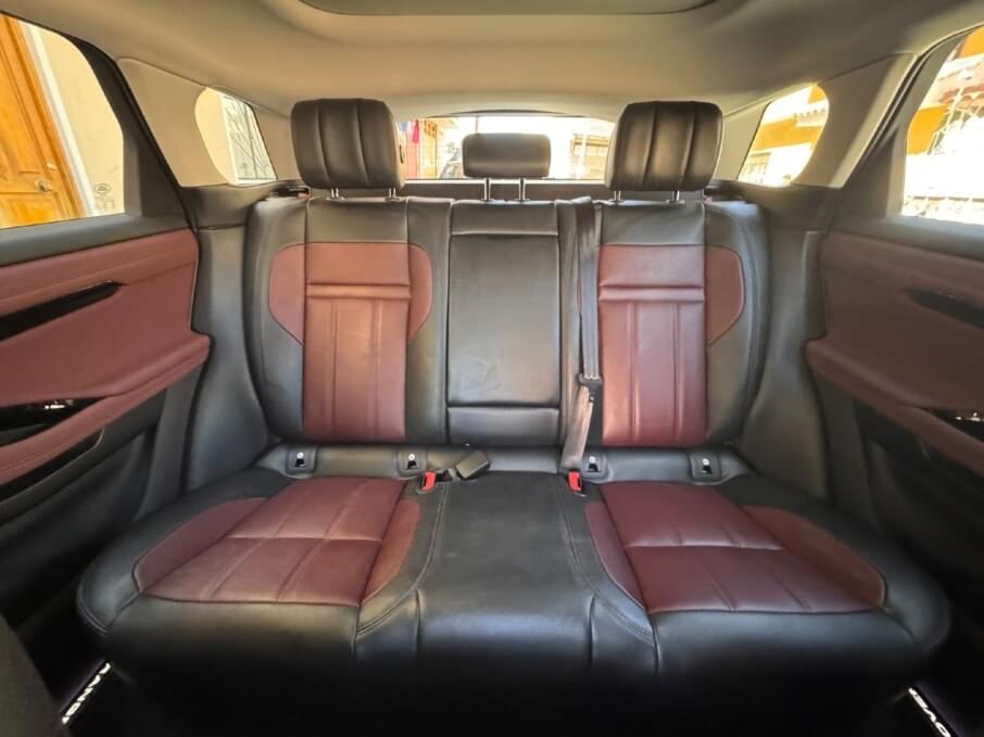 LAND ROVER RANG ROVER 2025 900 Kms.