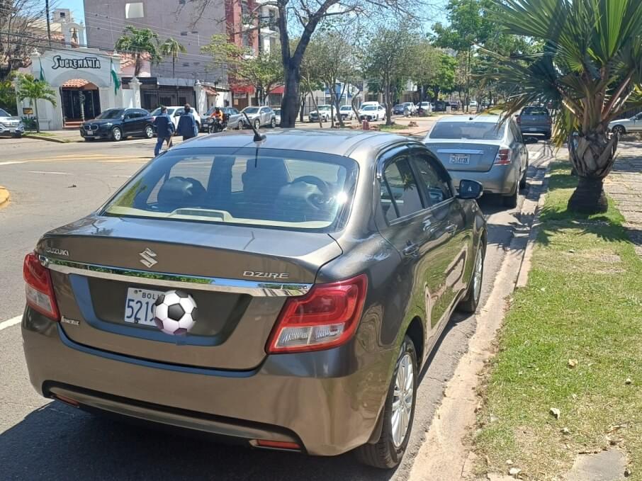 SUZUKI DZIRE SEDAN 2020 34.500 Kms.