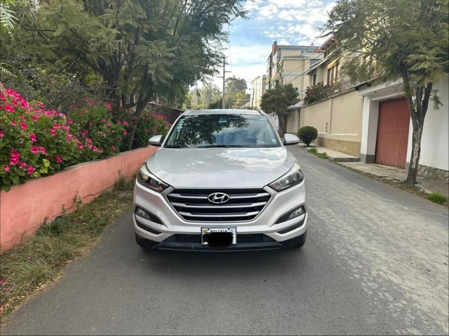 HYUNDAI TUCSON 2017 83.500 Kms.