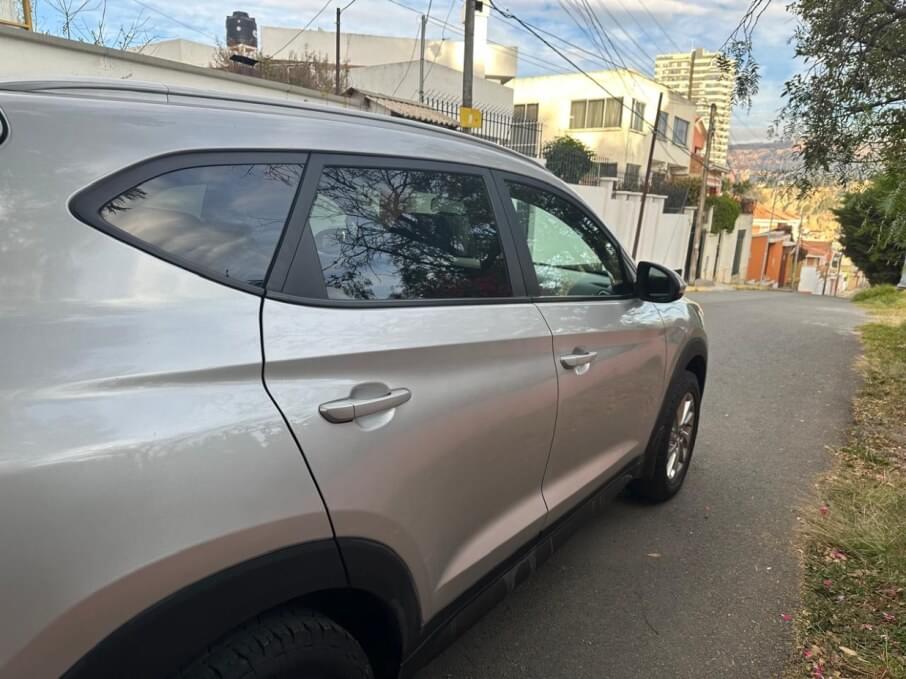 HYUNDAI TUCSON 2017 83.500 Kms.