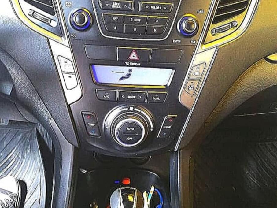 HYUNDAI SANTA FE 2015 79.000 Kms.