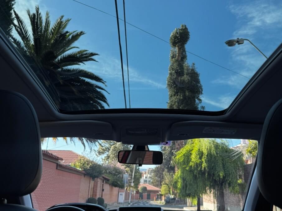 PEUGEOT 2008 2023 14.000 Kms.