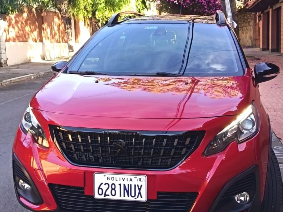 PEUGEOT 2008 2023 14.000 Kms.