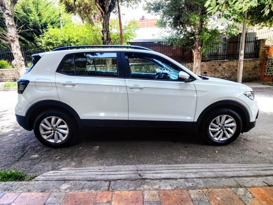 VOLKSWAGEN T-CROSS 2023 12.000 Kms.