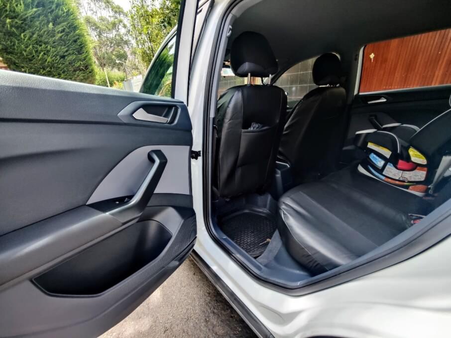 VOLKSWAGEN T-CROSS 2023 12.000 Kms.