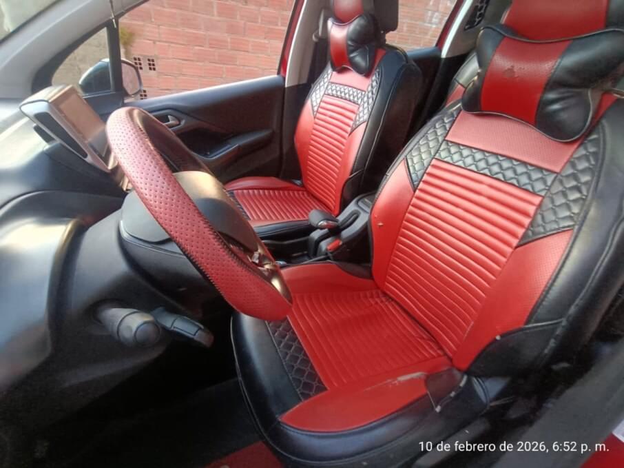 PEUGEOT 2008 2023 42.000 Kms.