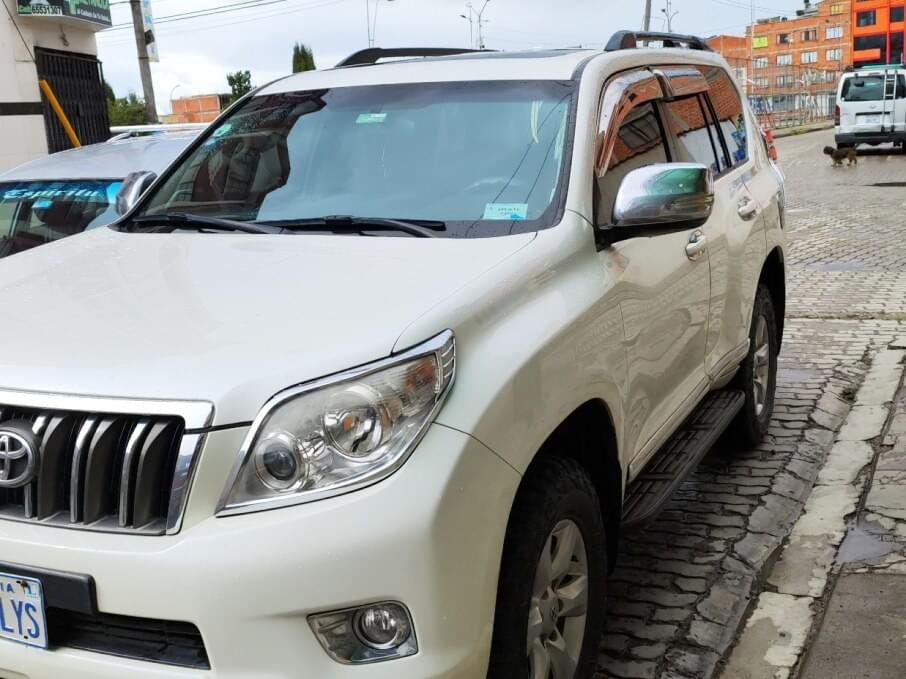 TOYOTA URBAN CRUISER 2011 103.000 Kms.