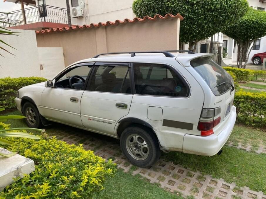 TOYOTA COROLLA 1997 130.000 Kms.