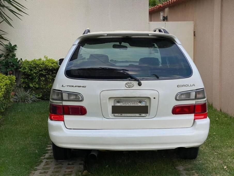 TOYOTA COROLLA 1997 130.000 Kms.