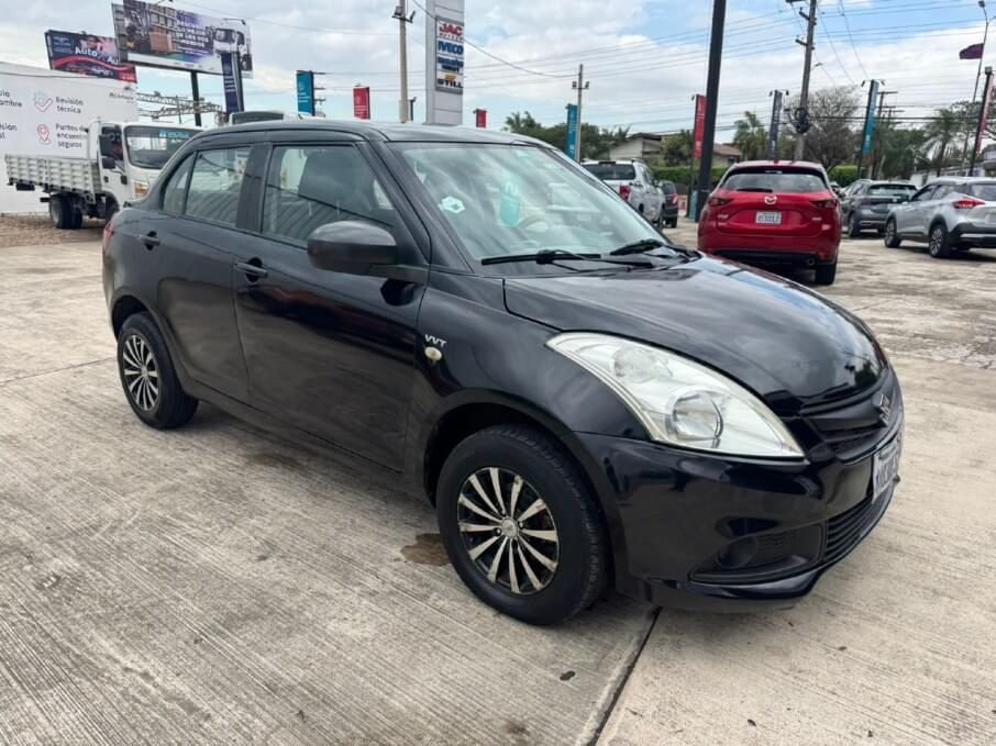 SUZUKI SWIFT DZIRE 2017 234.910 Kms.