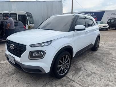 HYUNDAI VENUE 2022 22.510 Kms.