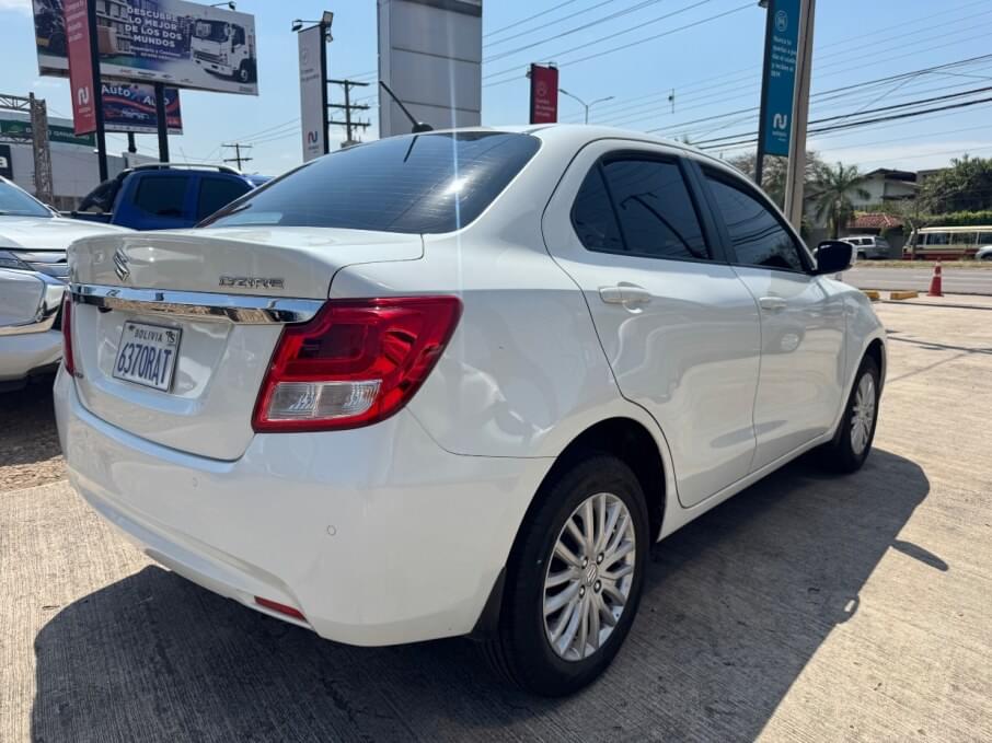 SUZUKI DZIRE SEDAN 2024 19.133 Kms.