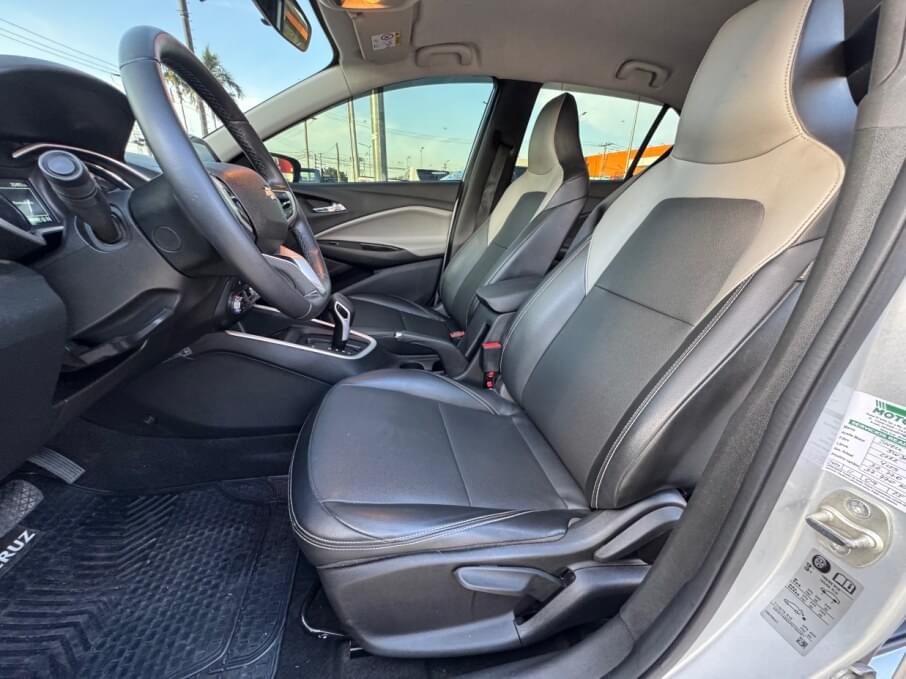 CHEVROLET ONIX 2023 37.000 Kms.