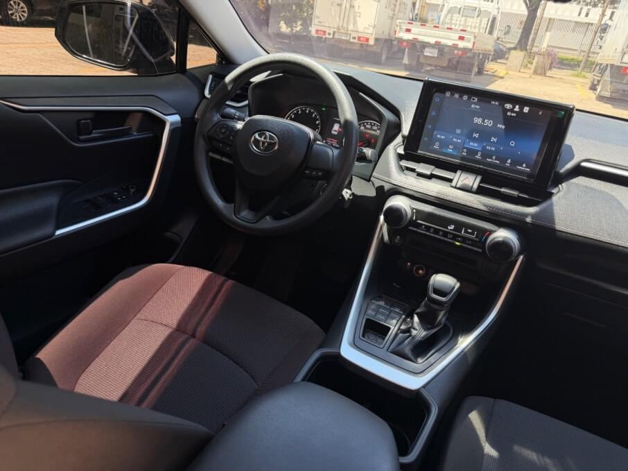 TOYOTA RAV4 2025 8.000 Kms.