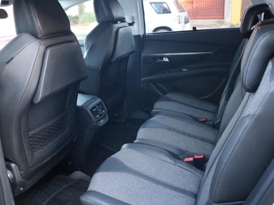 PEUGEOT 5008 2018 75.500 Kms.