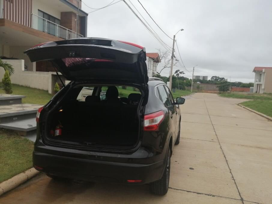 NISSAN QASHQAI 2018 110.000 Kms.