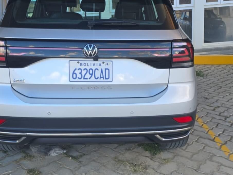VOLKSWAGEN T-CROSS 2023 31.000 Kms.