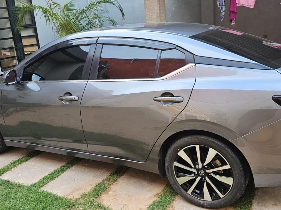 NISSAN SENTRA 2.0 2023 7.900 Kms.