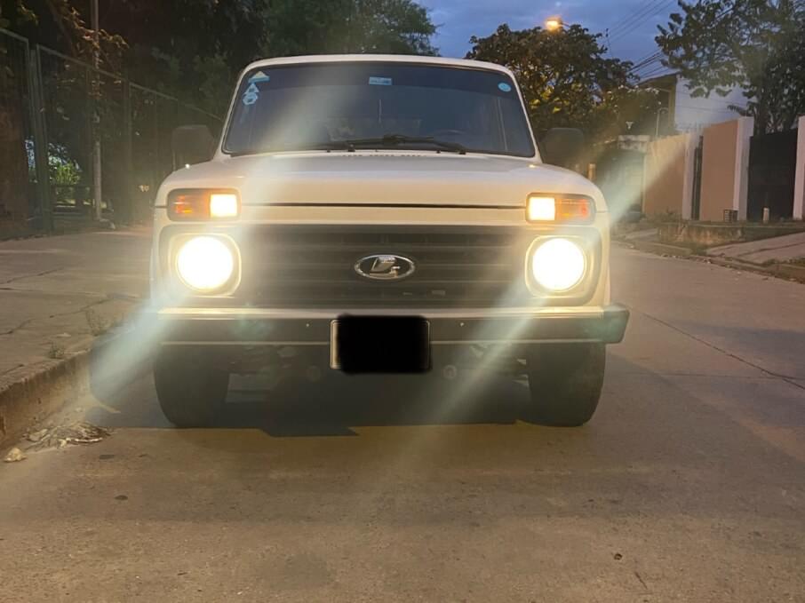 LADA NIVA 2018 69.000 Kms.