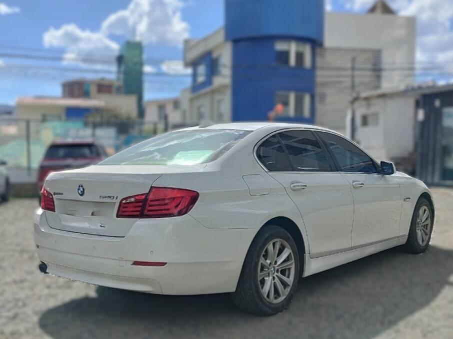 BMW 520 2013 94.600 Kms.