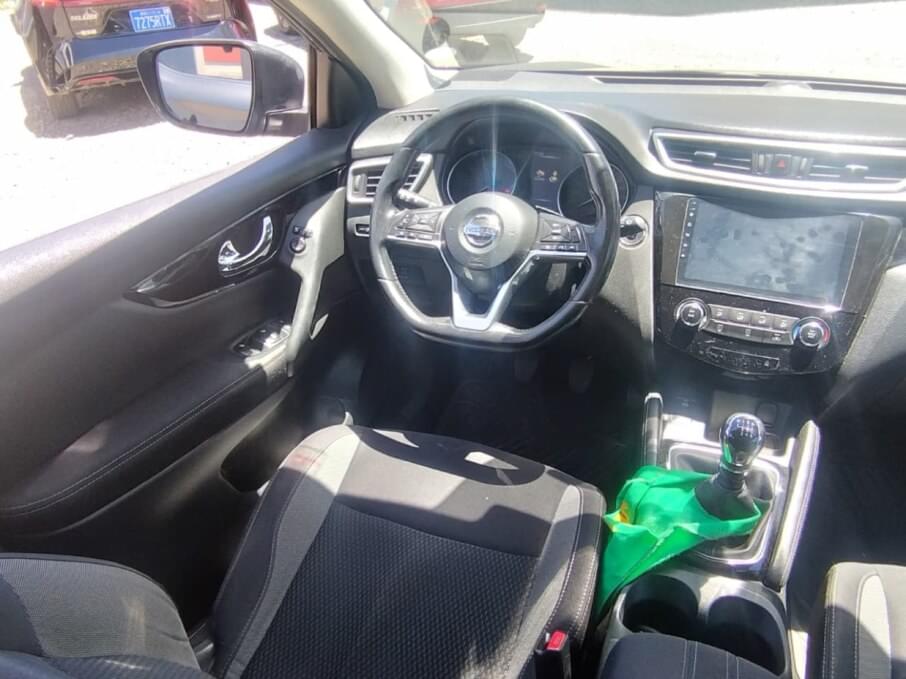 NISSAN QASHQAI 2019 73.000 Kms.