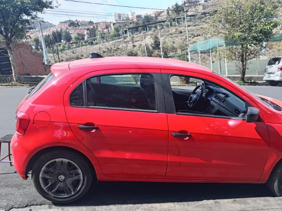 VOLKSWAGEN GOL 2021 23.000 Kms.