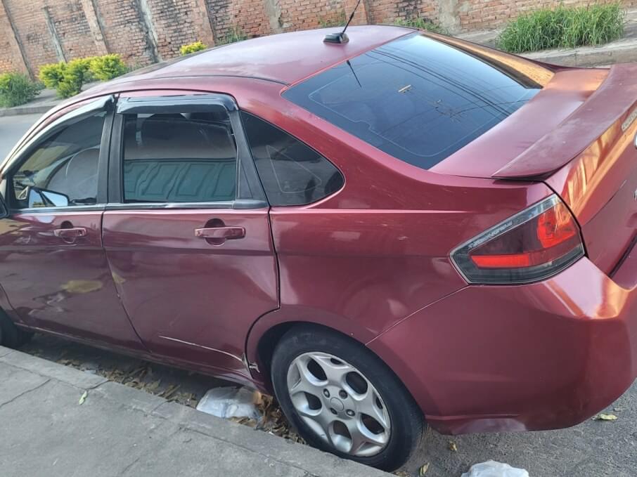 FORD FOCUS 2011 966.000 Kms.