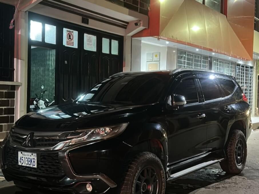 MITSUBISHI MONTERO SPORT 2017 87.000 Kms.