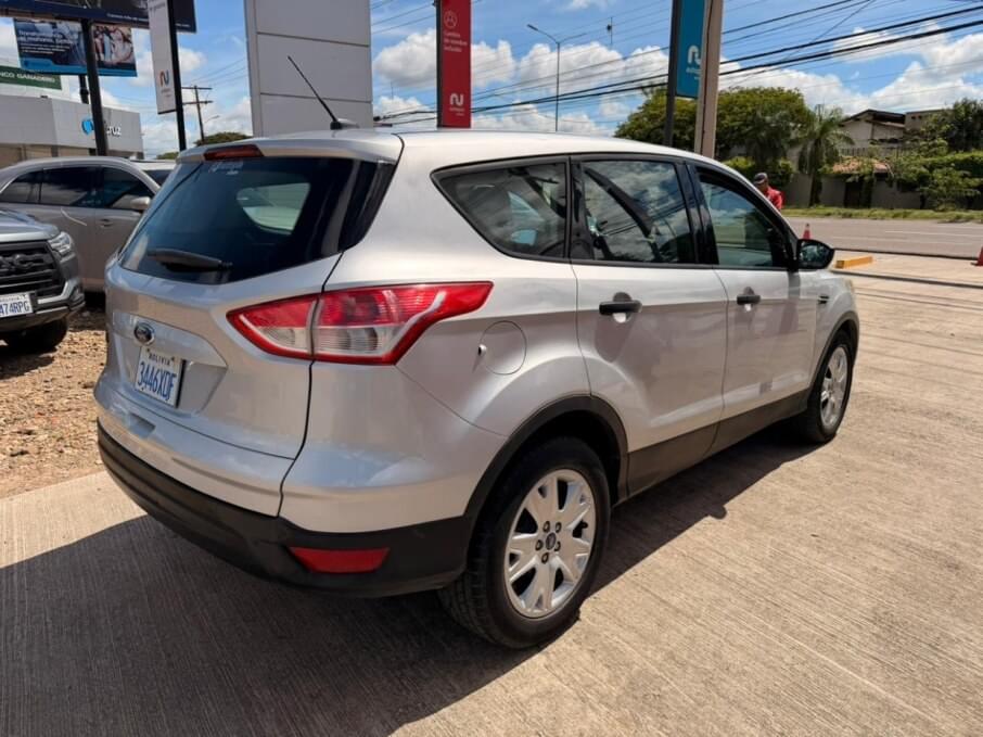 FORD ESCAPE 2013 118.404 Kms.