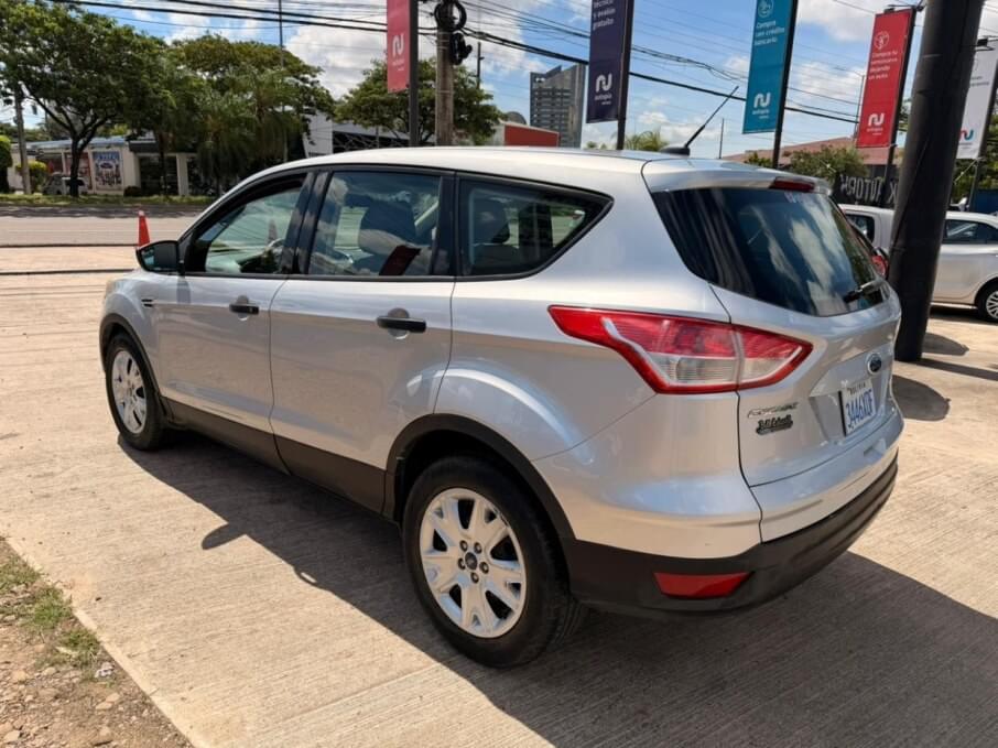 FORD ESCAPE 2013 118.404 Kms.