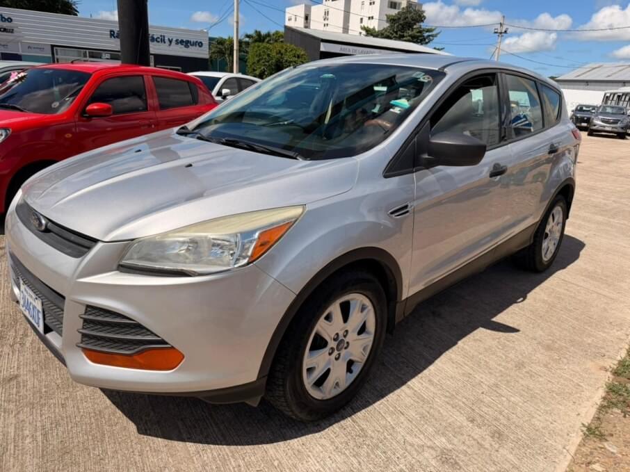 FORD ESCAPE 2013 118.404 Kms.