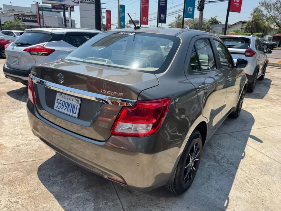 SUZUKI DZIRE SEDAN 2022 47.898 Kms.