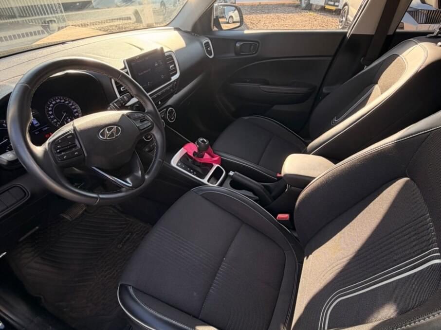 HYUNDAI VENUE 2023 27.087 Kms.