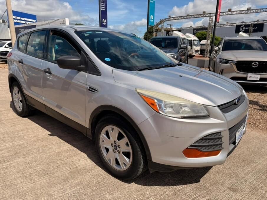 FORD ESCAPE 2013 118.404 Kms.