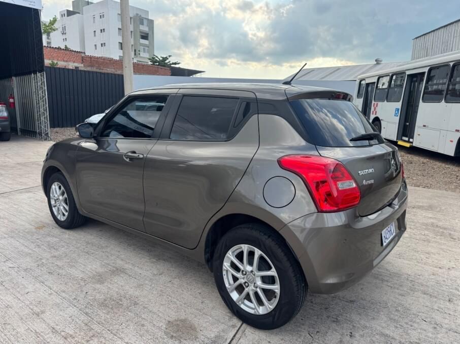 SUZUKI SWIFT 2025 13.420 Kms.