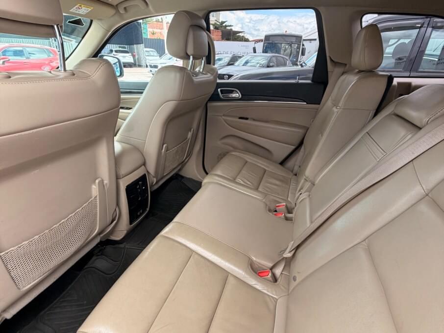 JEEP GRAND CHEROKEE 2019 53.297 Kms.