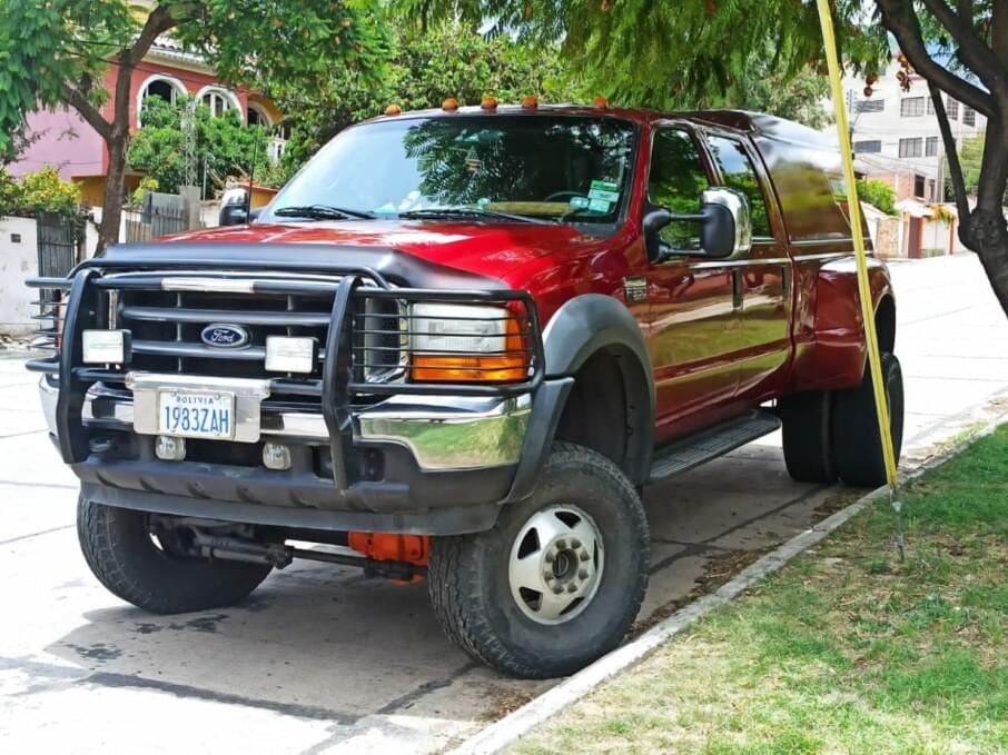 FORD E350 2001 165.000 Kms.