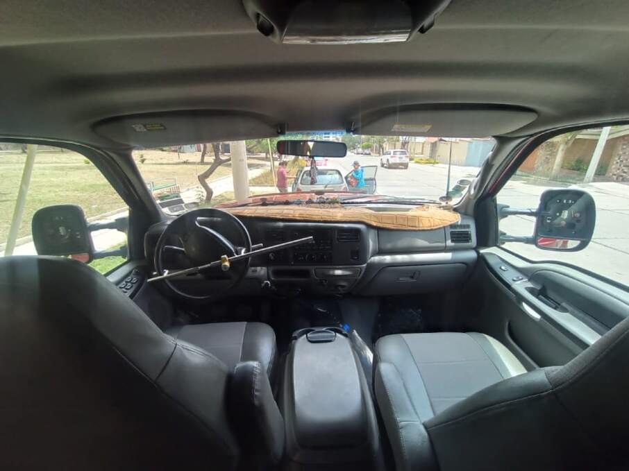 FORD E350 2001 165.000 Kms.