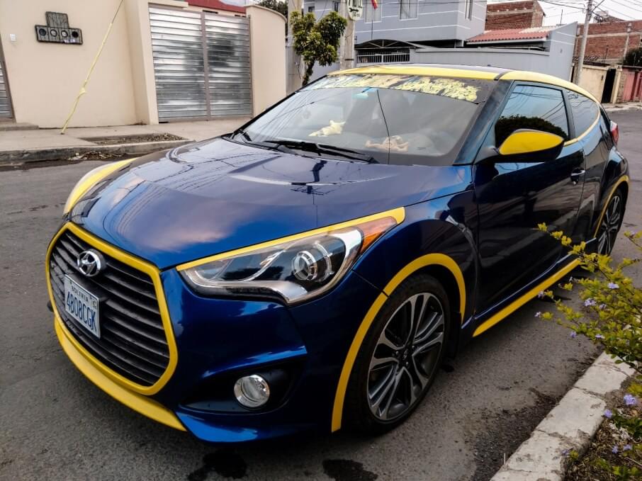 HYUNDAI VELOSTER 2016 29.000 Kms.