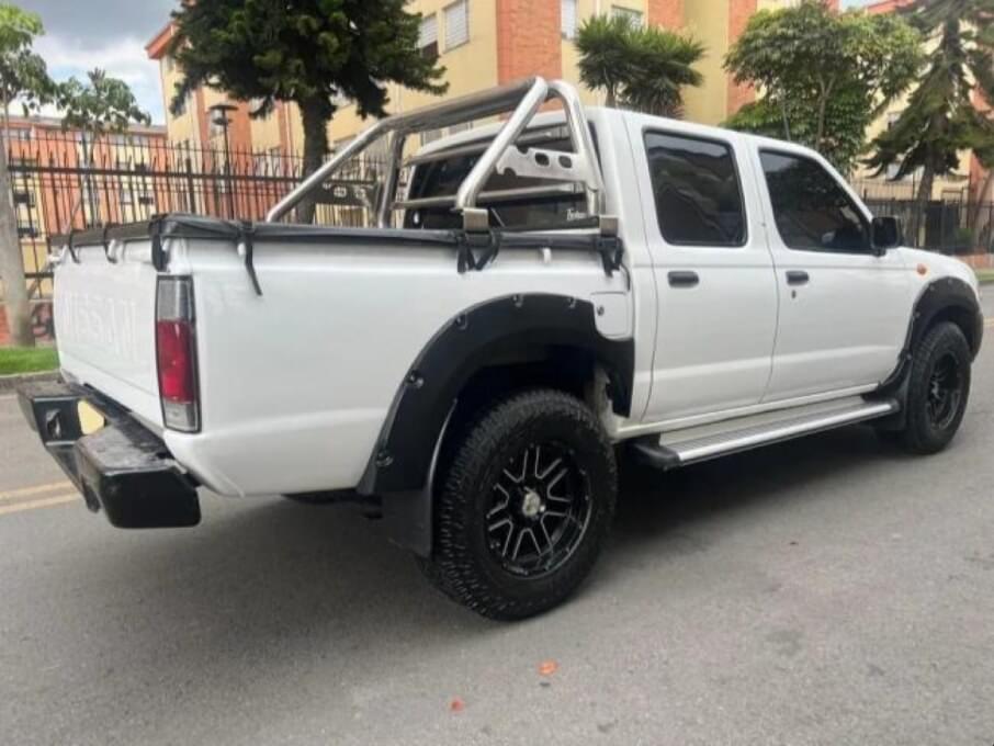 NISSAN FRONTIER 2015 72.000 Kms.
