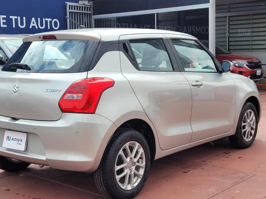 SUZUKI SWIFT 2025 110 Kms.
